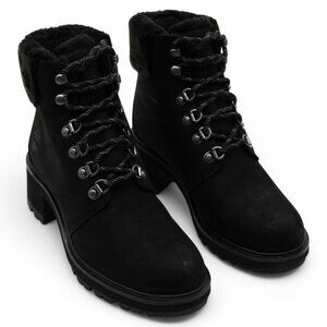 Timberland Womens Adventure-Ready Boots – Stride with Style and Durability